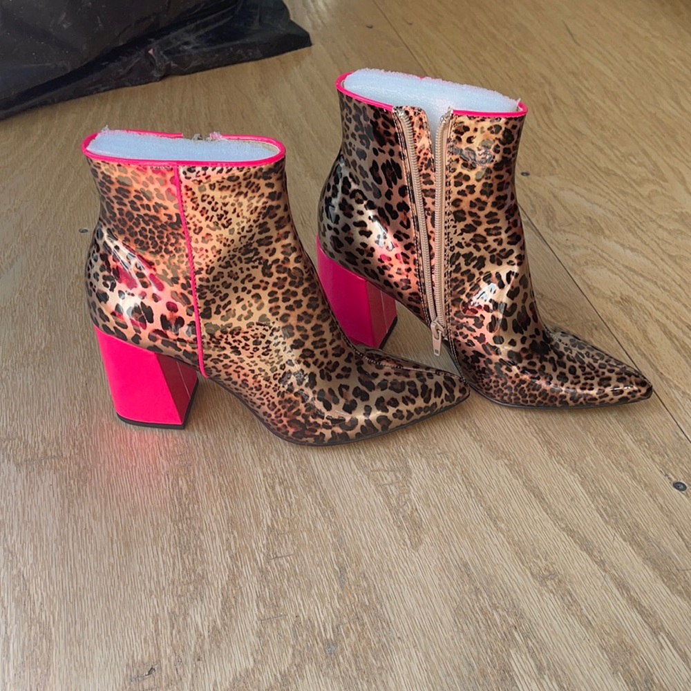 Betsy Johnson Cait Leopard Patent Booties.bootie w/ hot pink heel.